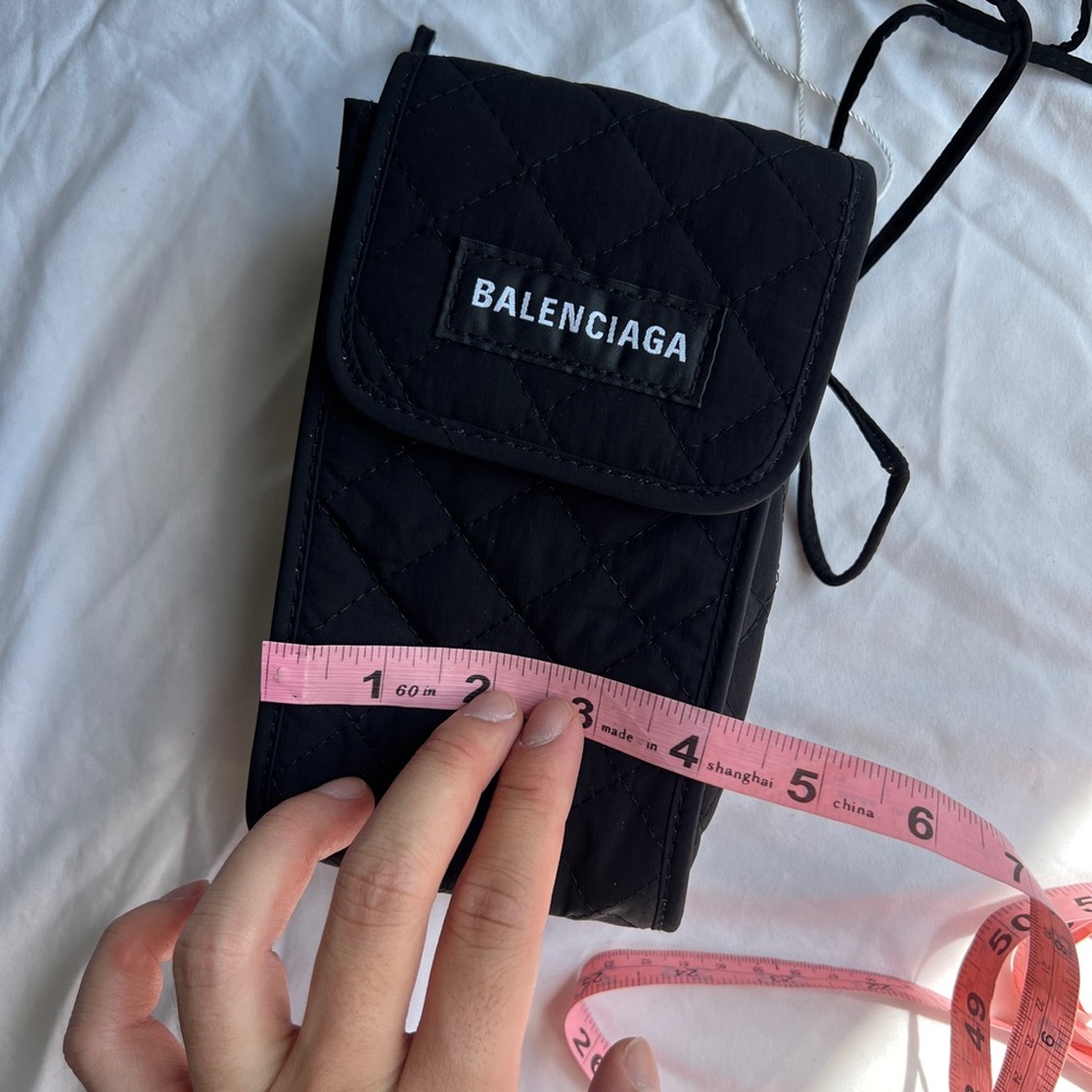 Balenciaga Mens Camera Bag Crossbody Quilted Nylon Black GWP BNWT Phone pouch - Picture 6 of 9